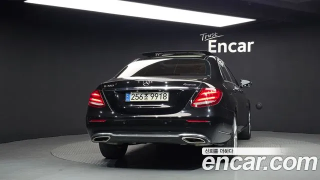 Mercedes-Benz E-Класс 2019 thumb 4