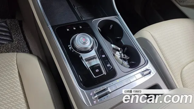 Kia Carnival 2024 thumb 8