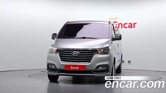 Hyundai Starex 2018 thumb 3