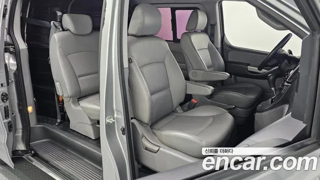 Hyundai Starex 2018 thumb 11