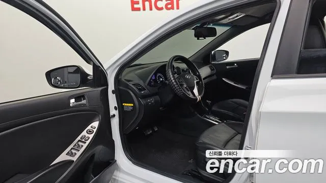 Hyundai Accent 2016 thumb 10