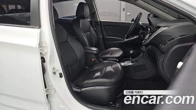 Hyundai Accent 2016 thumb 12