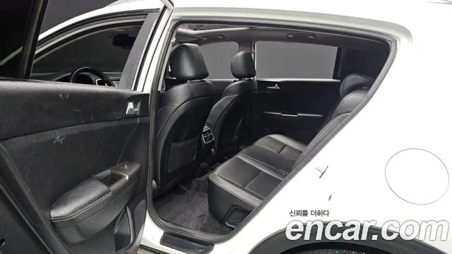 Kia Sportage 2016 thumb 10