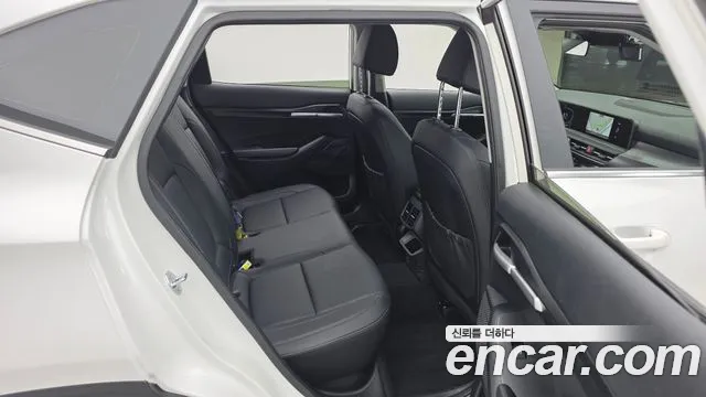 Kia Seltos 2025 thumb 12