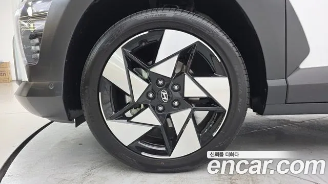 Hyundai Kona 2024 thumb 5