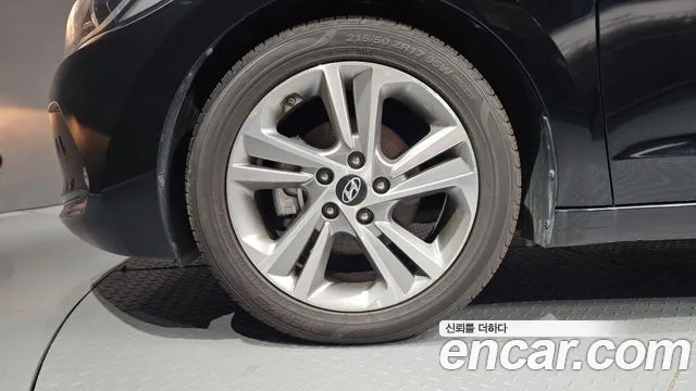 Hyundai Avante 2017 thumb 5