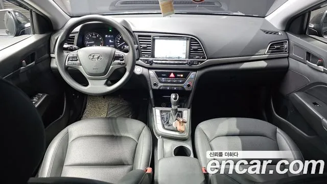 Hyundai Avante 2017 thumb 7