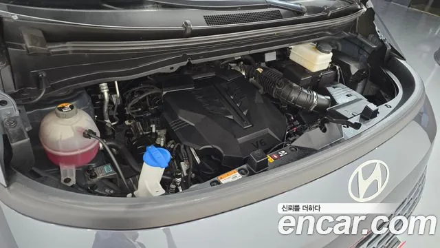 Hyundai Staria 2021 thumb 6