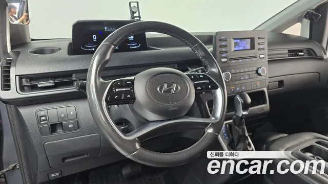 Hyundai Staria 2021 thumb 12