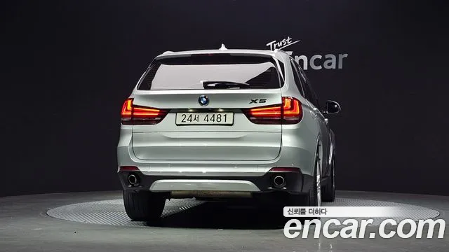 BMW X5 2015 thumb 4
