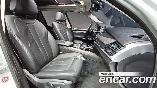 BMW X5 2015 thumb 10