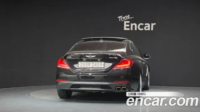 Genesis G70 2019 thumb 4