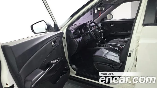 KG_Mobility_Ssangyong TIBOLI 2016 thumb 9