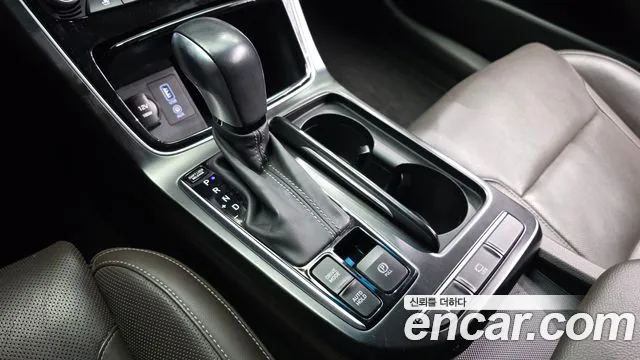 Hyundai Grandeur 2018 thumb 8