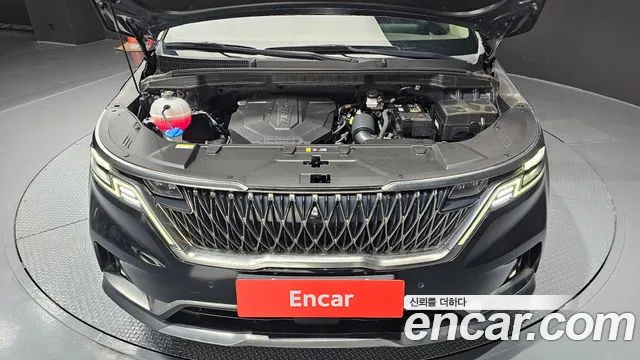 Kia Carnival 2023 thumb 6