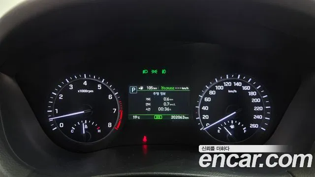 Genesis G80 2016 thumb 8