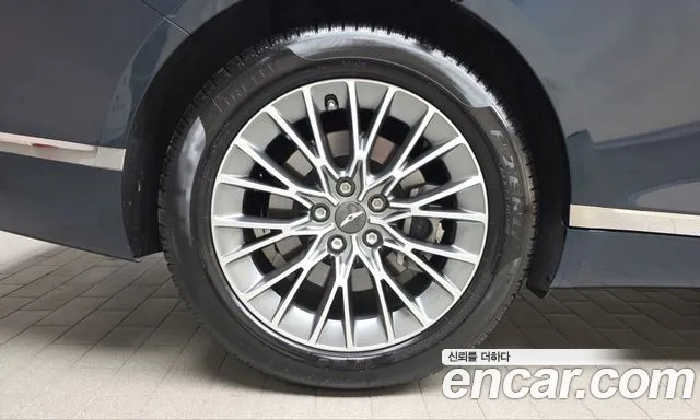 Genesis G80 2022 thumb 4
