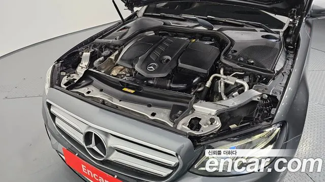 Mercedes-Benz E-Класс 2018 thumb 5
