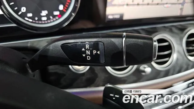 Mercedes-Benz E-Класс 2018 thumb 8