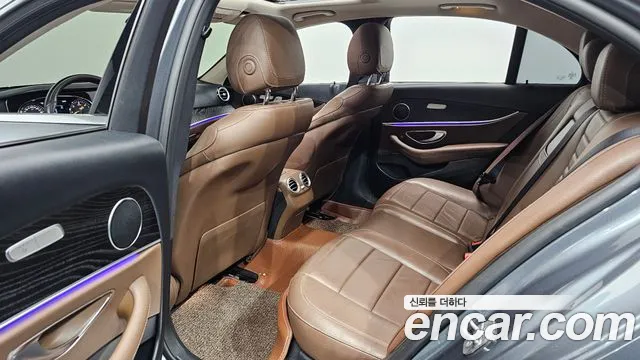 Mercedes-Benz E-Класс 2018 thumb 11