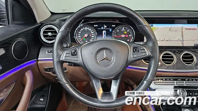 Mercedes-Benz E-Класс 2018 thumb 12