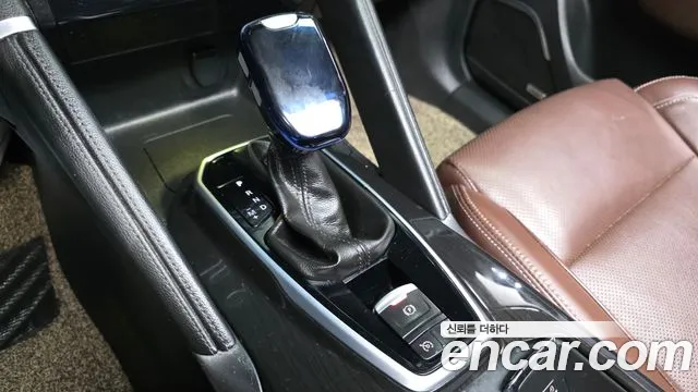 Renault-KoreaSamsung Koleos 2017 thumb 8