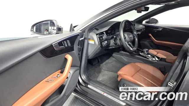 Audi A5 2021 thumb 10