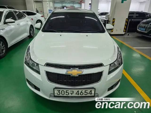 ChevroletGMDaewoo Cruze 2012 thumb 3