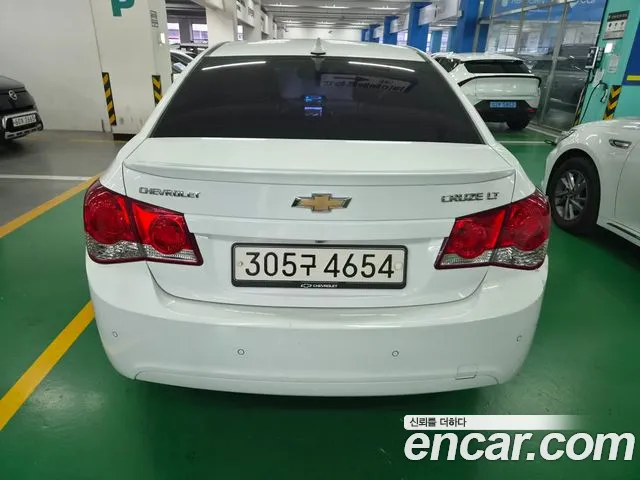 ChevroletGMDaewoo Cruze 2012 thumb 4