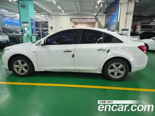 ChevroletGMDaewoo Cruze 2012 thumb 5