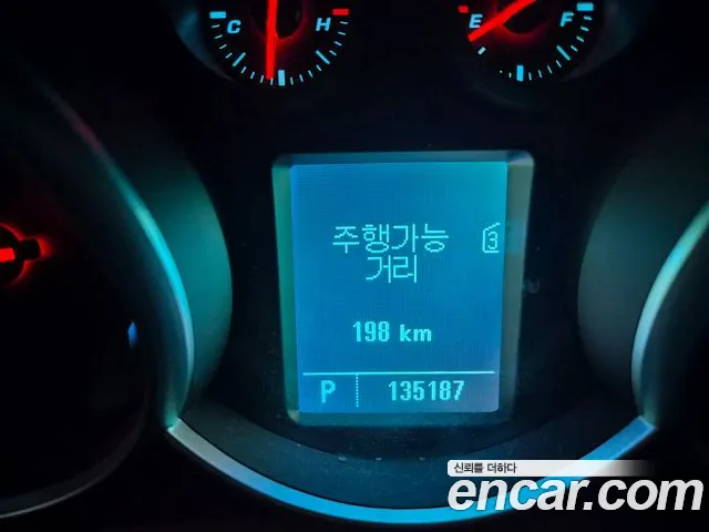 ChevroletGMDaewoo Cruze 2012 thumb 9