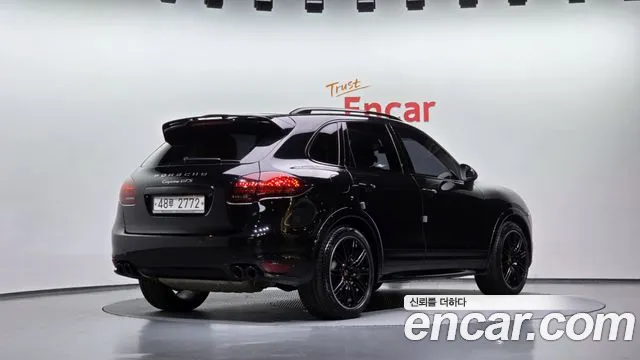 Porsche Cayenne 2013 thumb 2