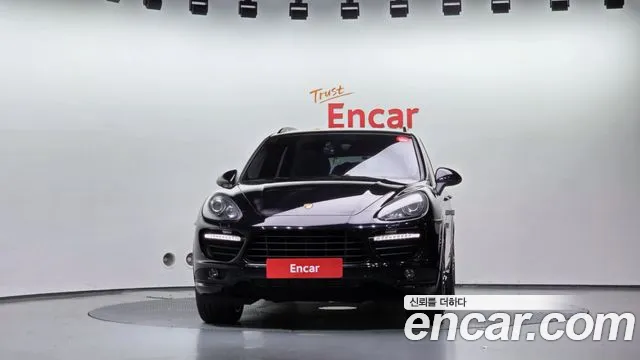 Porsche Cayenne 2013 thumb 3