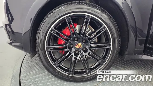 Porsche Cayenne 2013 thumb 5