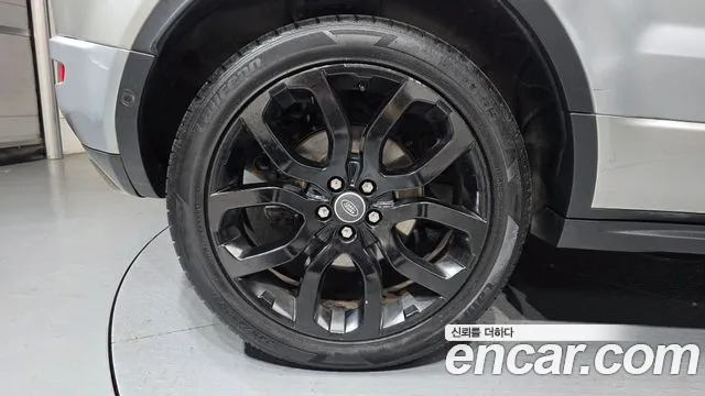Land Rover Range Rover Evoque 2016 thumb 5
