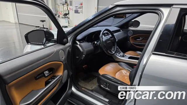 Land Rover Range Rover Evoque 2016 thumb 10