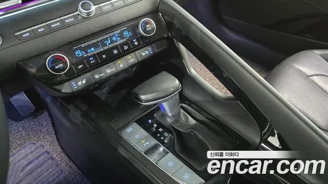 Hyundai Avante 2020 thumb 9