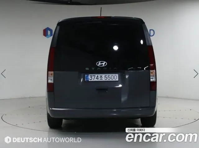 Hyundai Staria 2025 thumb 4