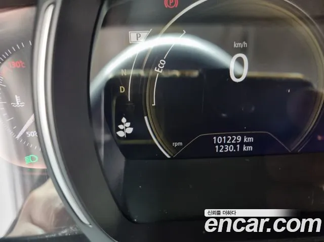 Renault-KoreaSamsung Koleos 2020 thumb 8
