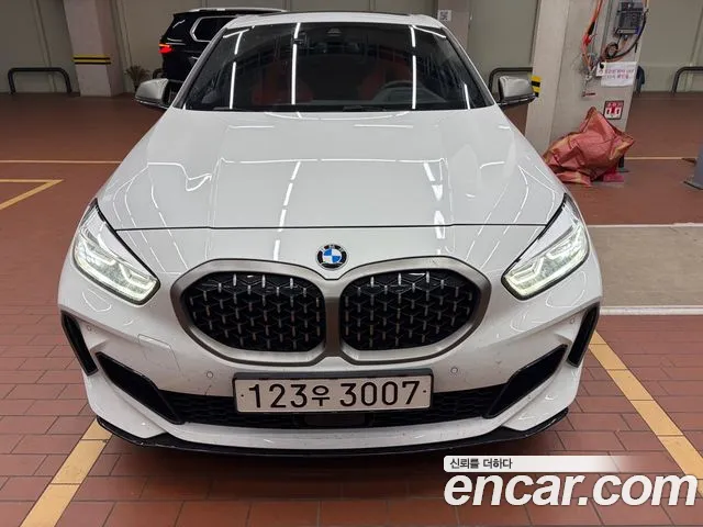 BMW 1-Series 2024 thumb 12