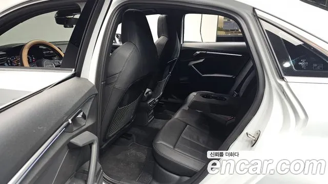 Audi A3 2023 thumb 11
