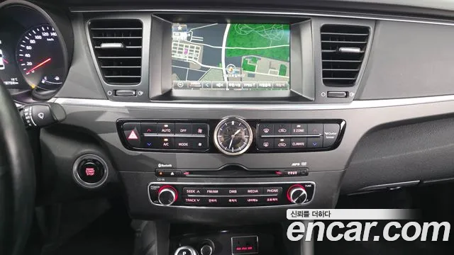 Kia K9 2013 thumb 12