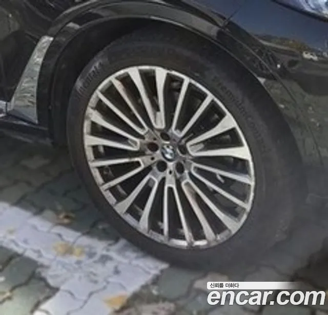 BMW X7 2022 thumb 5