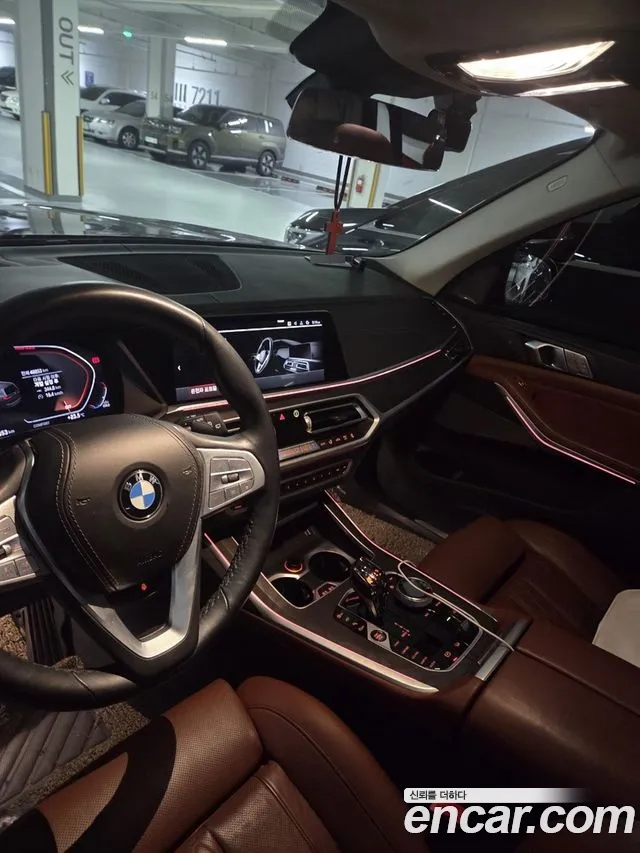 BMW X7 2022 thumb 9