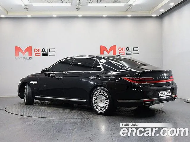 Genesis G90 2019 thumb 4
