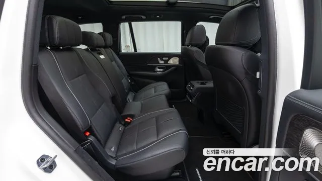 Mercedes-Benz GLS 2025 thumb 10