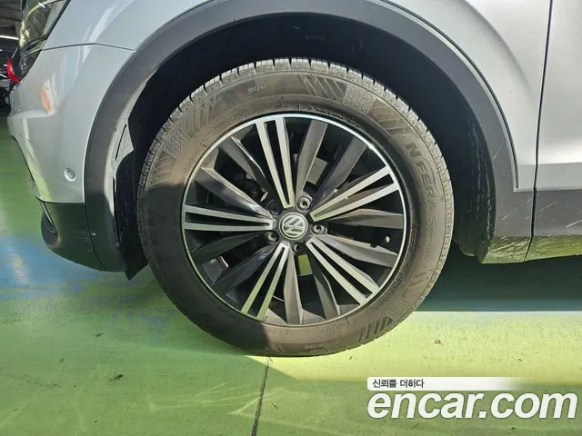 Volkswagen Tiguan 2020 thumb 5