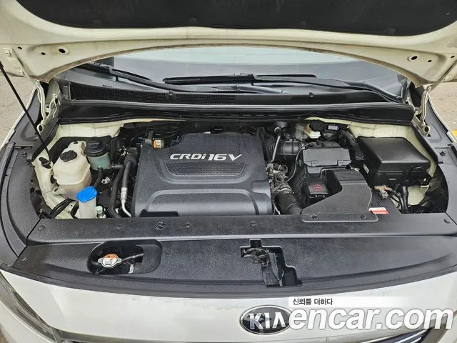 Kia Carnival 2014 thumb 6