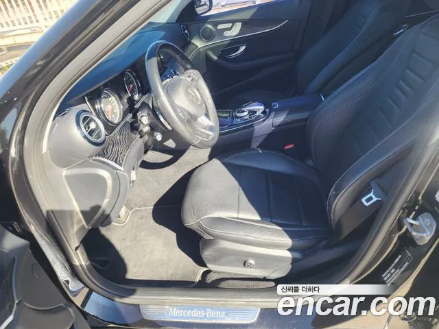 Mercedes-Benz E-Класс 2018 thumb 9