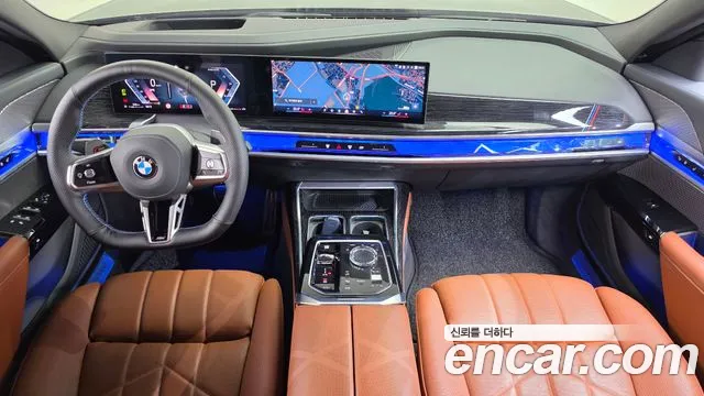 BMW 7-Series 2025 thumb 7